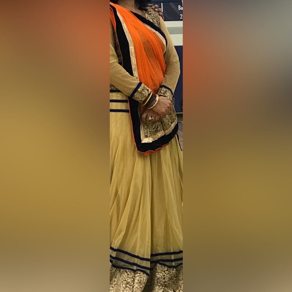 Indian lahanga choli, Indian party,, wedding outfit, navratri/ garba size M